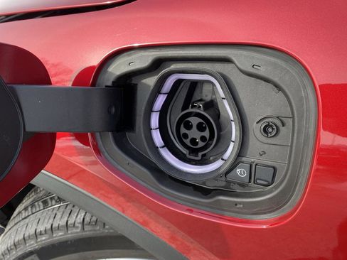 Used 2022 Ford Escape SE w/ Cold Weather Package image 41