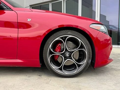 Used 2023 Alfa Romeo Giulia Ti w/ Active Assist Plus Package image 10