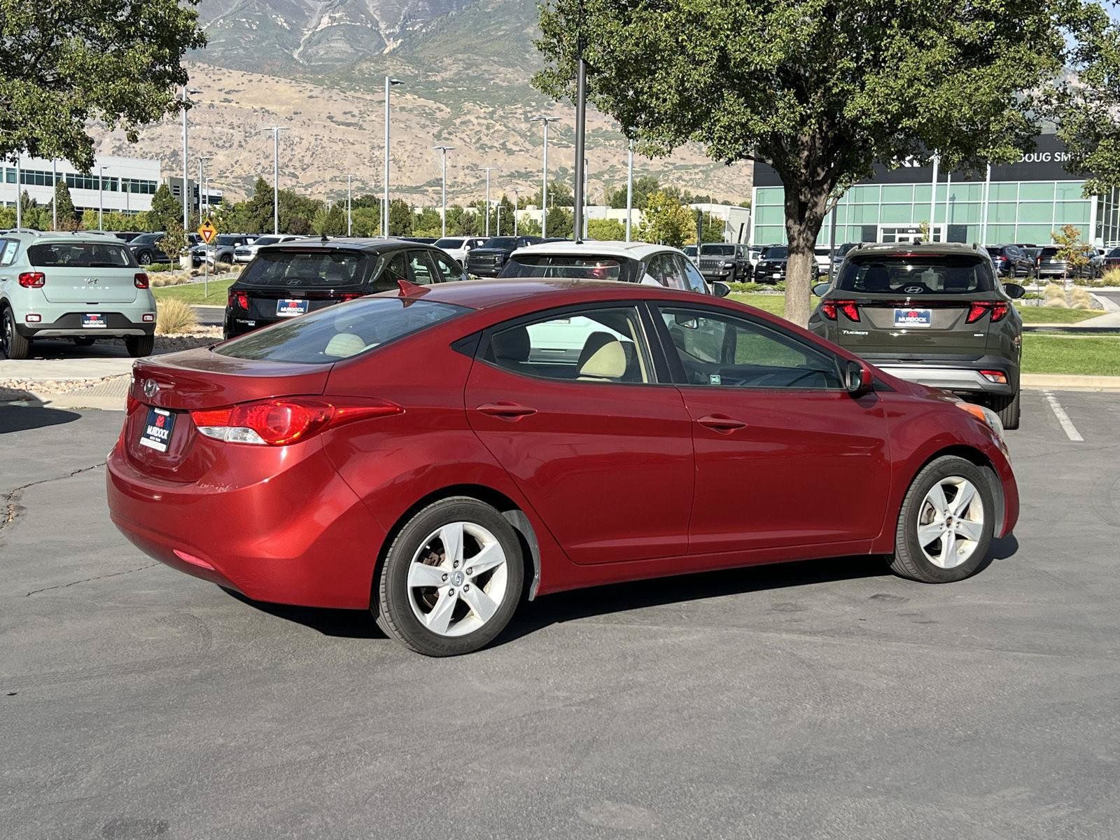 Used 2011 Hyundai Elantra GLS w/ Navigation Pkg 4 FWD image 16