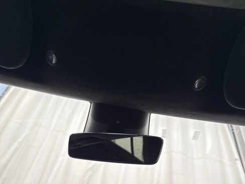 Used 2021 Tesla Model S Plaid image 31