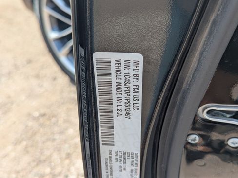 Used 2023 Jeep Wagoneer L Series III w/ Premium Group I image 10