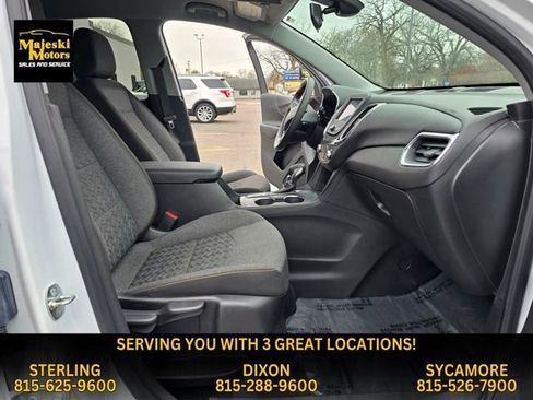 Used 2023 Chevrolet Equinox LT image 30
