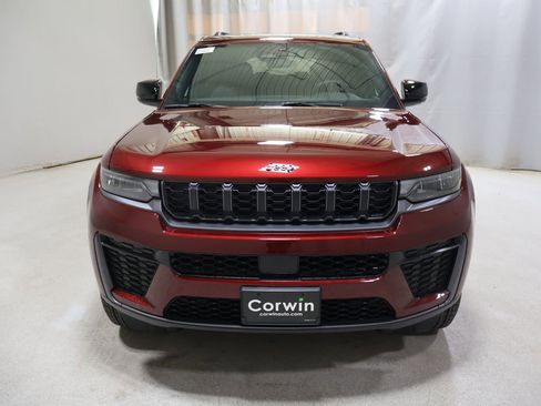 New 2026 Jeep Grand Cherokee L 4WD image 2