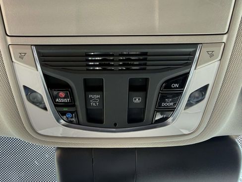 Used 2020 Acura RDX w/ Technology Package image 25