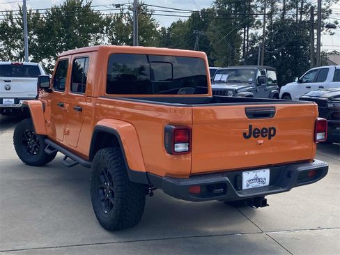New 2025 Jeep Gladiator Sport image 36