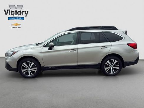 Used 2019 Subaru Outback 3.6R Limited w/ Popular Package #2 AWD/4WD image 4