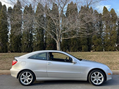Used 2003 Mercedes-Benz C 320 Only 58,000 One Owner Miles image 37