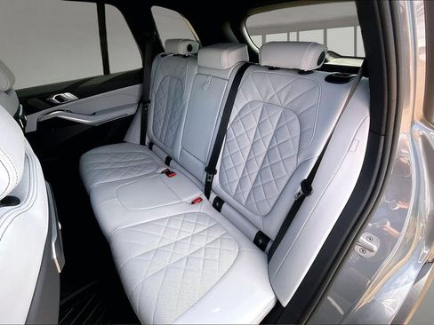 Used 2026 BMW X5 sDrive40i w/ Premium Package RWD image 26