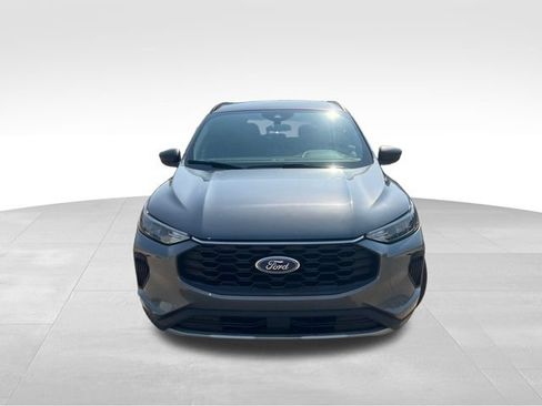 Certified 2025 Ford Escape ST-Line FWD image 9