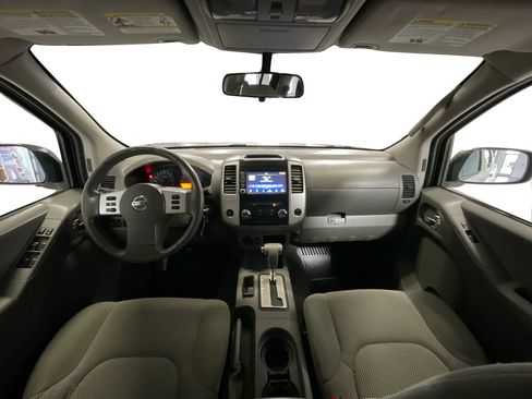 Used 2019 Nissan Frontier SV image 16