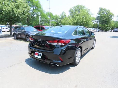 Used 2018 Hyundai Sonata SE FWD image 4
