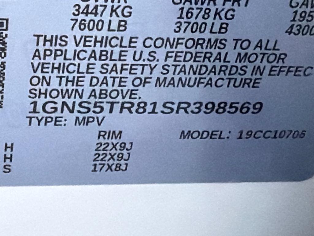 Used 2025 Chevrolet Tahoe High Country RWD image 32