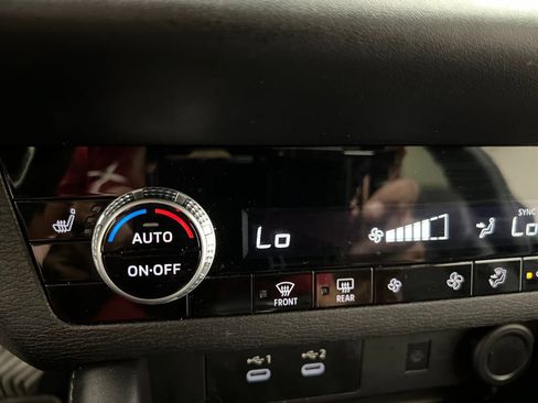 Used 2025 Mitsubishi Outlander SE AWD/4WD image 61