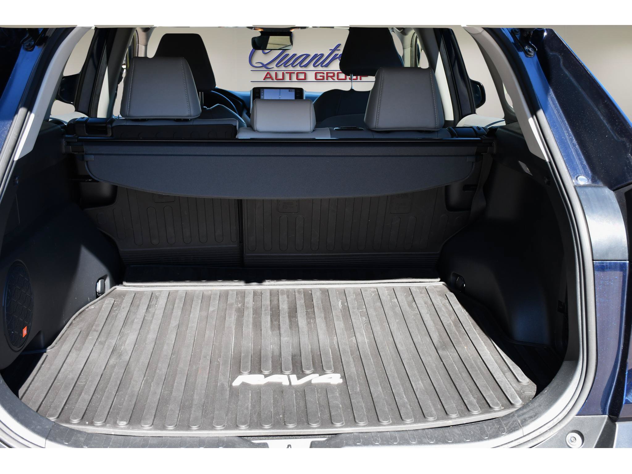 Used 2019 Toyota RAV4 Limited w/ Advanced Technology Package FWD image 24