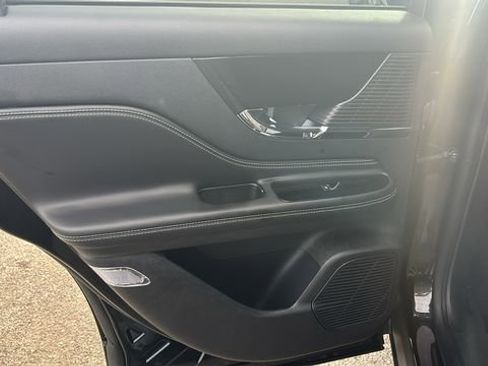 Used 2022 Lincoln Corsair FWD image 14