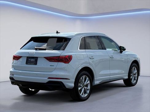 Certified 2025 Audi Q3 2.0T Premium Plus w/ Premium Plus Package AWD/4WD image 3