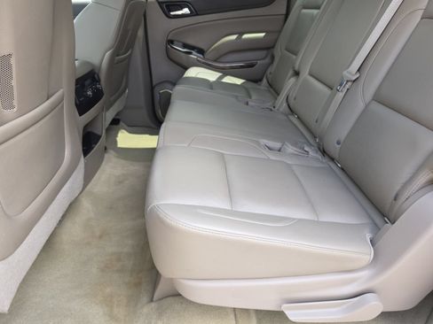 Used 2016 GMC Yukon XL SLT RWD image 17