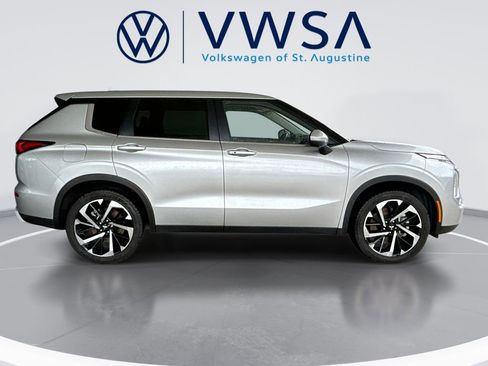Used 2024 Mitsubishi Outlander SE FWD image 8