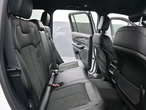 New 2025 Jeep Grand Cherokee Altitude AWD/4WD image 21