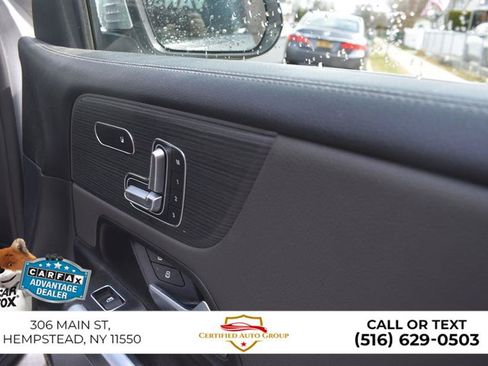 Used 2022 Mercedes-Benz GLB 35 AMG 4MATIC image 23