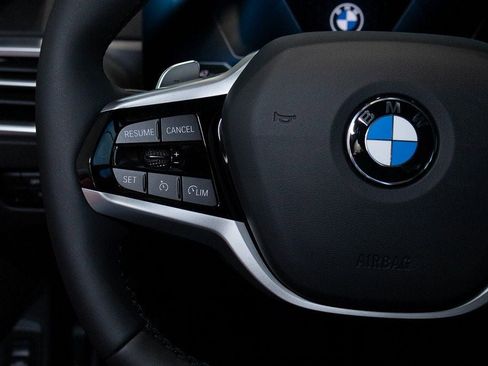 Used 2025 BMW 330i xDrive Sedan w/ Premium Package image 25