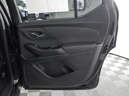 Used 2023 Chevrolet Traverse LT FWD image 39