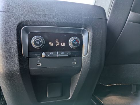 Used 2021 Chevrolet Tahoe Z71 image 18