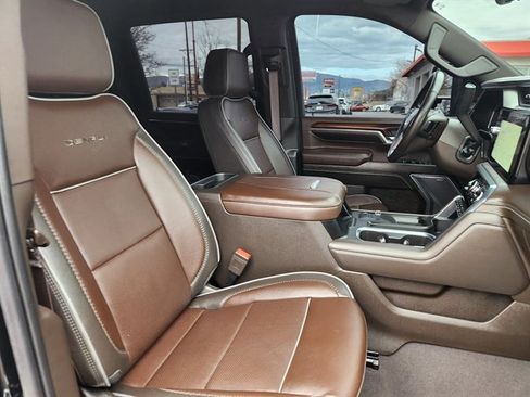 Used 2024 GMC Sierra 2500 Denali w/ Denali Reserve Package AWD/4WD image 8