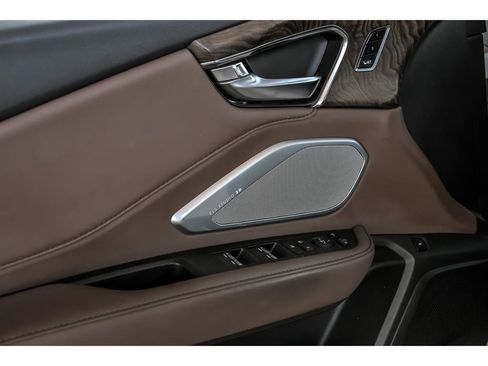 Used 2023 Acura RDX AWD w/ Advance Package image 9