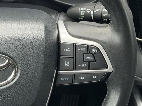 Certified 2024 Toyota Highlander LE image 13