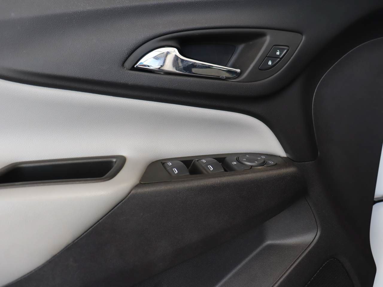Certified 2023 Chevrolet Equinox LS w/ LS Convenience Package FWD image 14