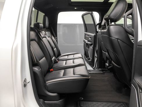 Used 2020 RAM 1500 Laramie image 32