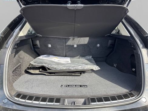 Used 2023 Lexus NX 250 AWD image 11