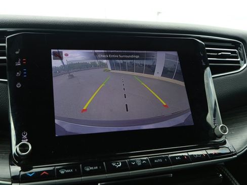 Used 2024 Jeep Wagoneer L Series II w/ Flexible Seating Group image 17