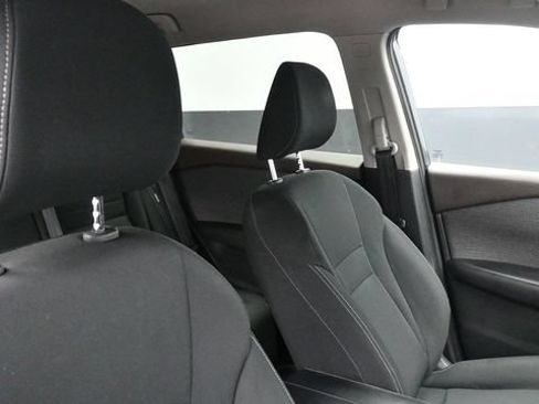 Used 2023 Nissan Rogue S AWD/4WD image 15