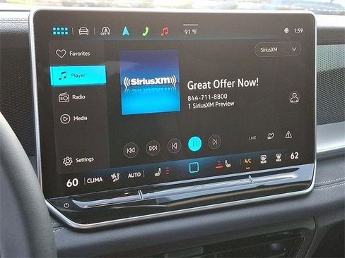 New 2025 Volkswagen Tiguan SE image 13