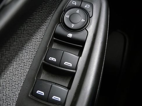 Used 2025 Chevrolet TrailBlazer LT FWD image 13