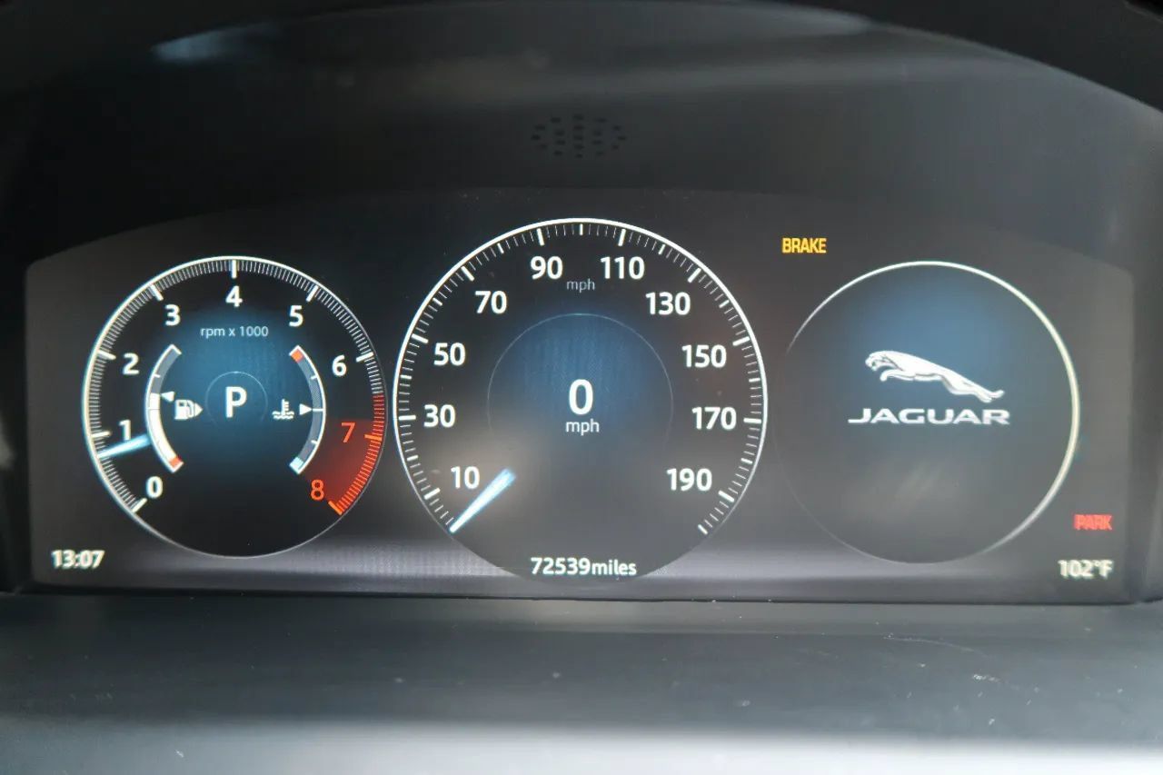Used 2017 Jaguar XJ R-Sport RWD image 32
