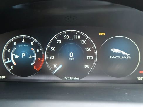 Used 2017 Jaguar XJ R-Sport image 32