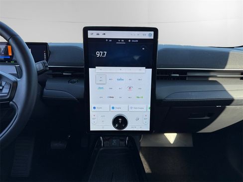 Used 2024 Ford Mustang Mach-E Select image 11