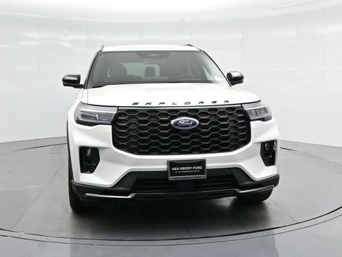 New 2025 Ford Explorer ST-Line w/ Premium Package image 28