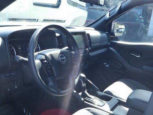 Used 2023 Nissan Frontier SV w/ Midnight Edition Package RWD image 18