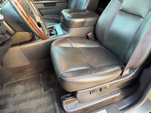 Used 2014 GMC Sierra 3500 Denali image 10