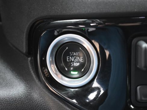 Used 2023 GMC Sierra 1500 SLT image 29