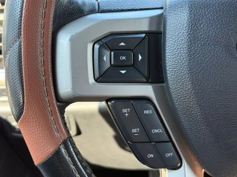 Used 2019 Ford F250 Lariat w/ Chrome Package AWD/4WD image 34
