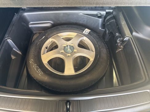 New 2025 Jeep Grand Cherokee Laredo w/ Luxury Tech Group I image 40