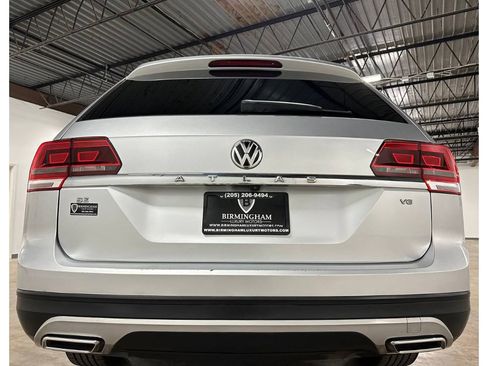Used 2018 Volkswagen Atlas SE image 14