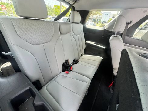 Used 2021 Hyundai Palisade SEL w/ Premium Package FWD image 24
