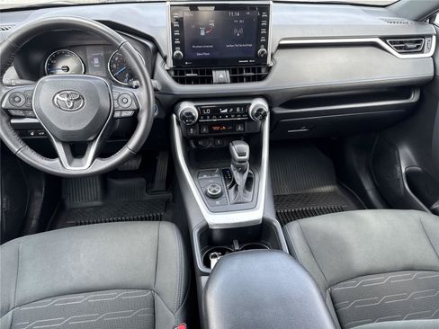 Used 2022 Toyota RAV4 SE w/ Convenience Package AWD/4WD image 15