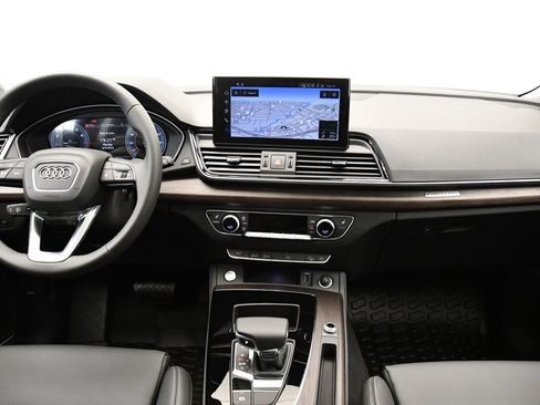 Certified 2025 Audi Q5 2.0T Premium Plus w/ Premium Plus Package image 20